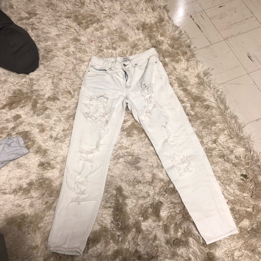 Light wash ripped jeans